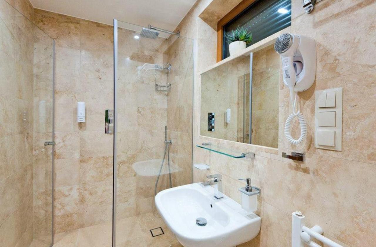 Mevo Apartament Polanczyk Luaran gambar